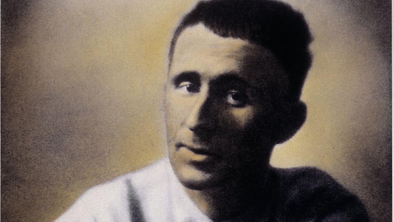 Kolorierte Porträtaufnahme von Bertolt Brecht, um 1930