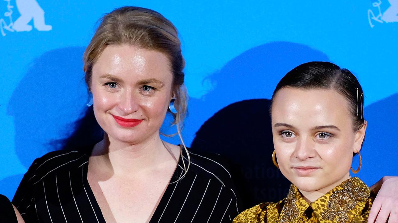 Regisseurin Leonie Krippendorff und Hauptdarstellerin Lena Urzendowsky auf der Berlinale im Februar 2020